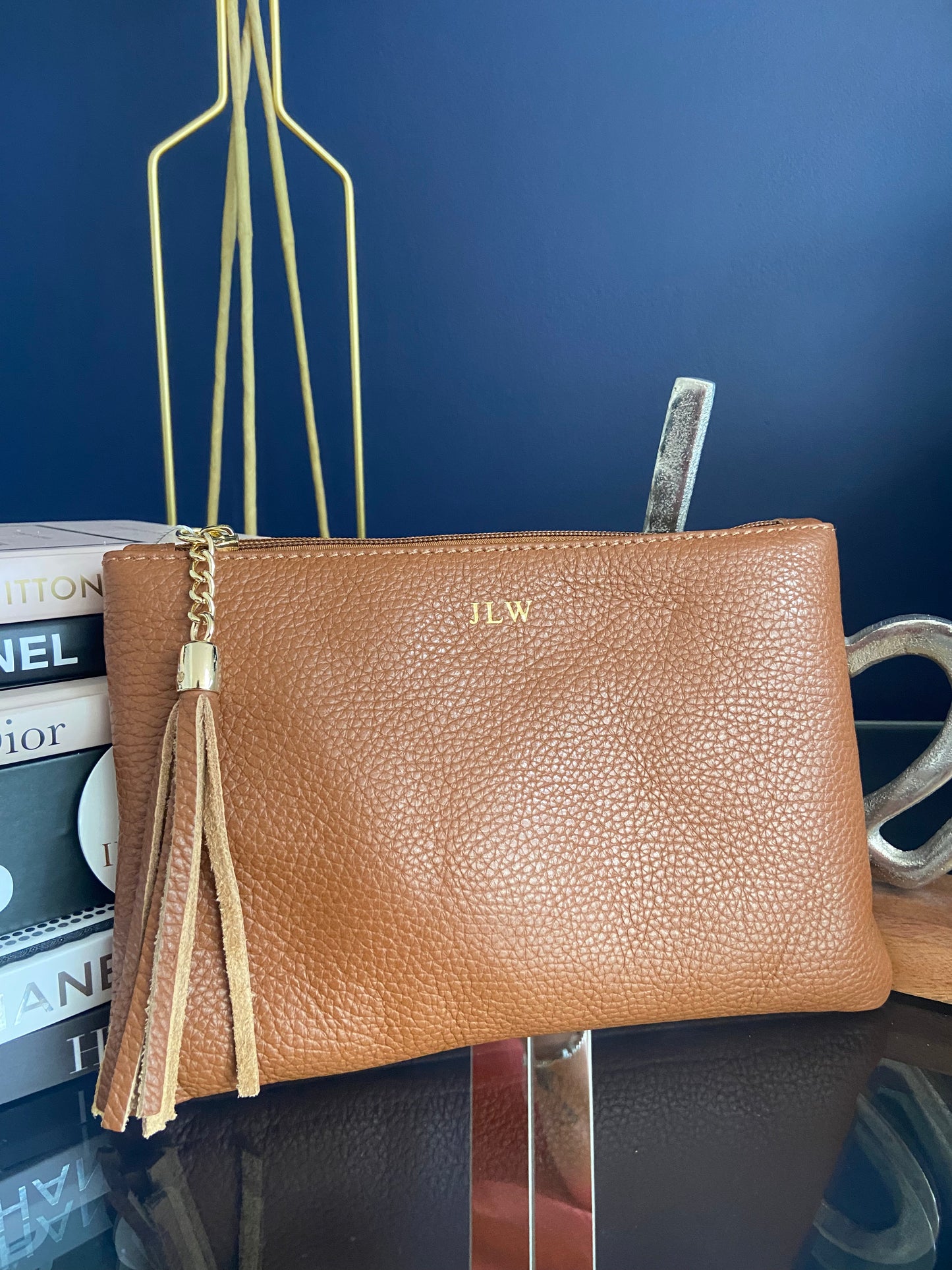 Kitty - Leather clutch/crossbody gold chain - 6 Colours