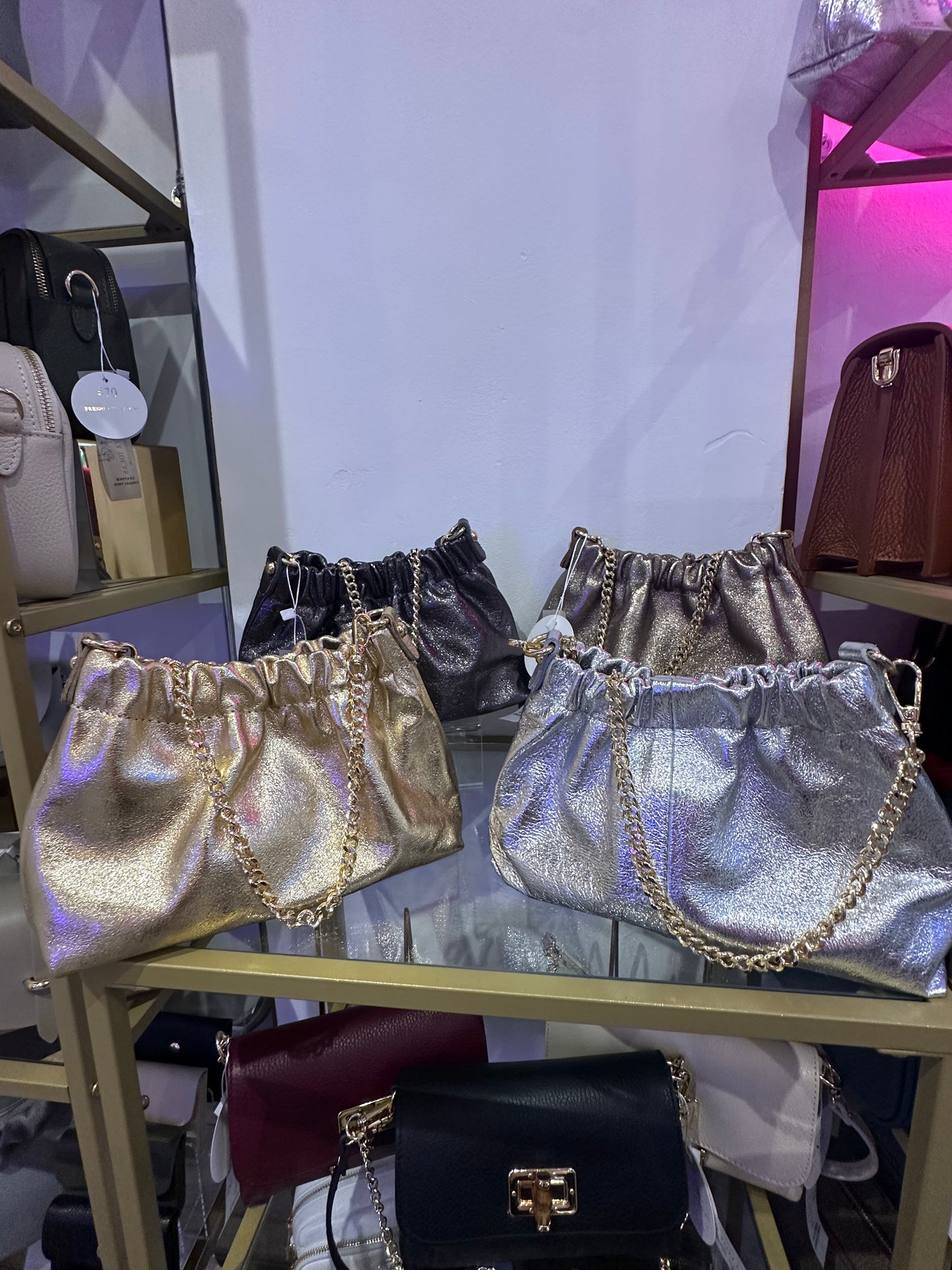 Kylie - Leather pouch bag