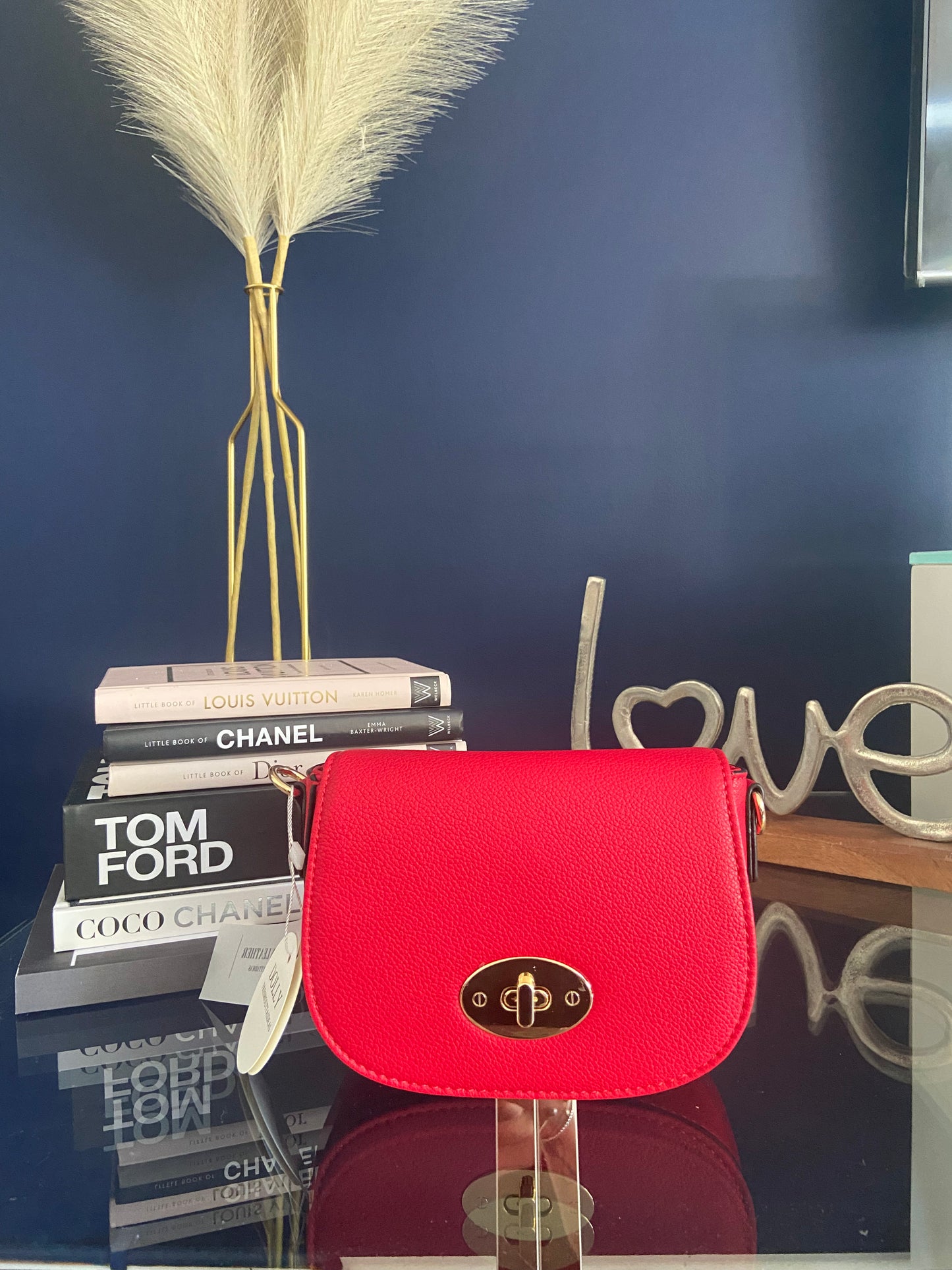 Dolly - Super Soft Clasp Lock Crossbody Bag